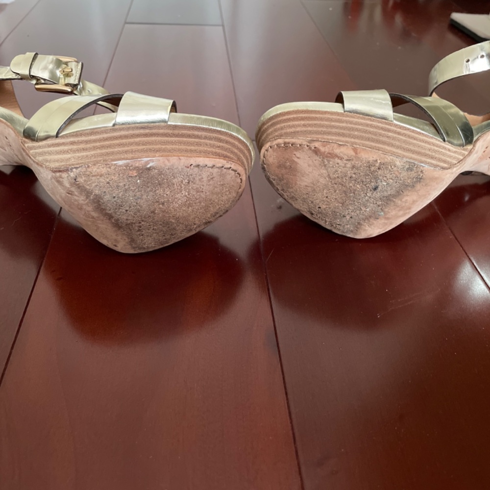 Coach Platforms - Picture 4 of 4